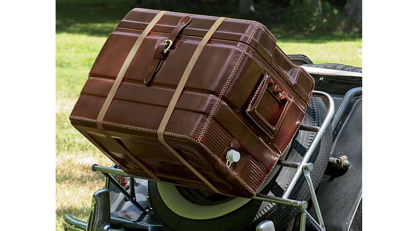 Illustration for article titled Leather Clad Cooler Turns Tailgate Parties Into Picnics at Downton Abbey